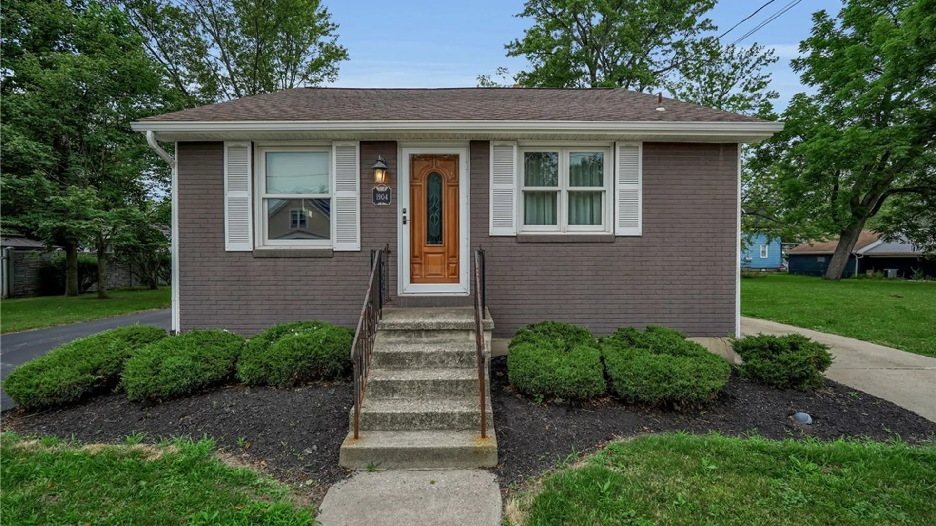 Property at 1904 Union Road, West Seneca, NY 14224 2
