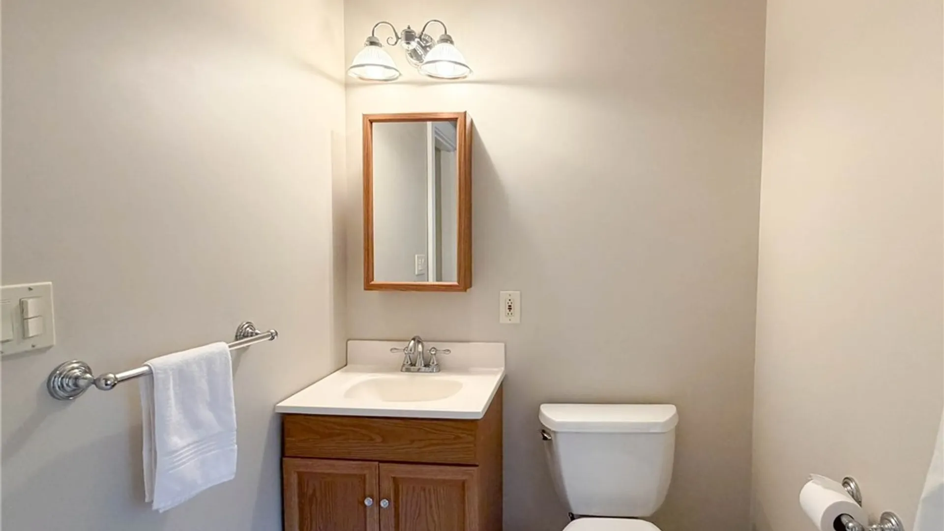 Property at 25 Bonnie Brae, Utica, NY 13501 24