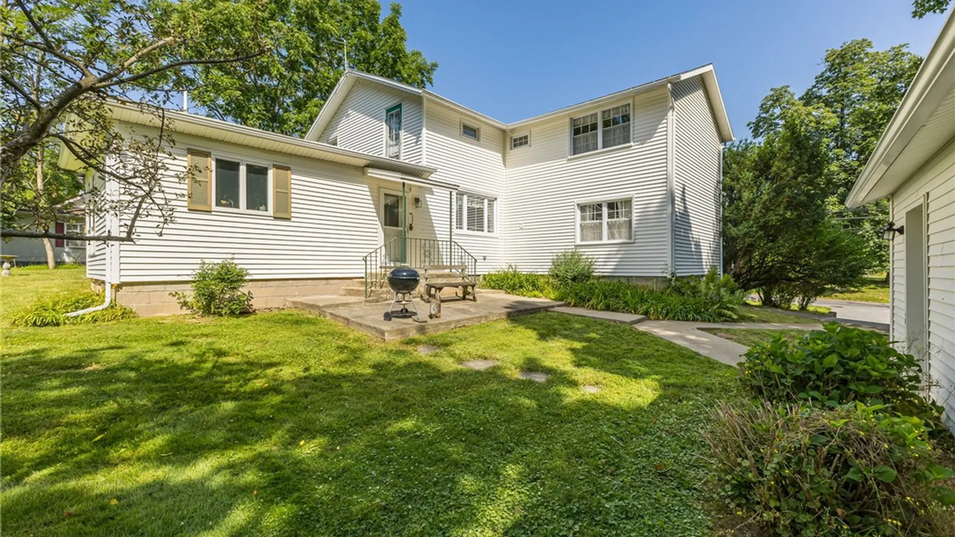 Property at 49 Jay St, Geneva City, NY 14456 28