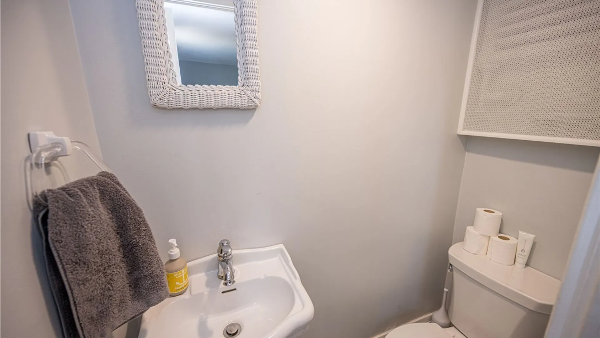 Property at 8 North Drive, Buffalo, NY 14216 22