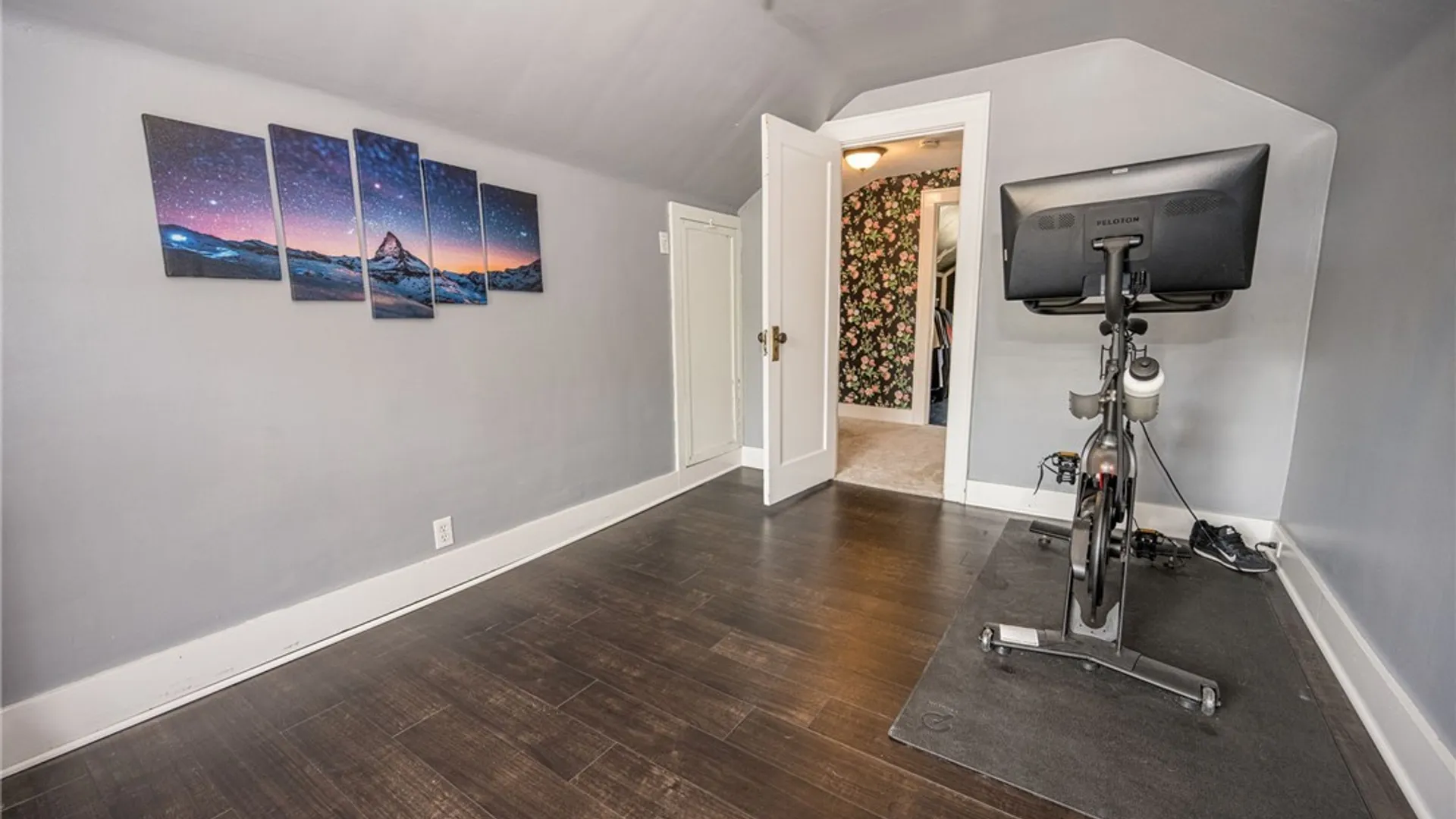 Property at 8 North Drive, Buffalo, NY 14216 34