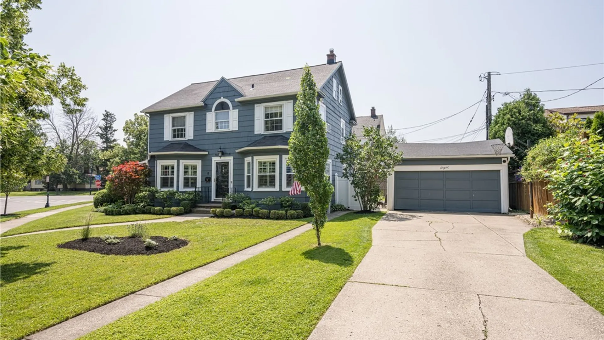 Property at 8 North Drive, Buffalo, NY 14216 4