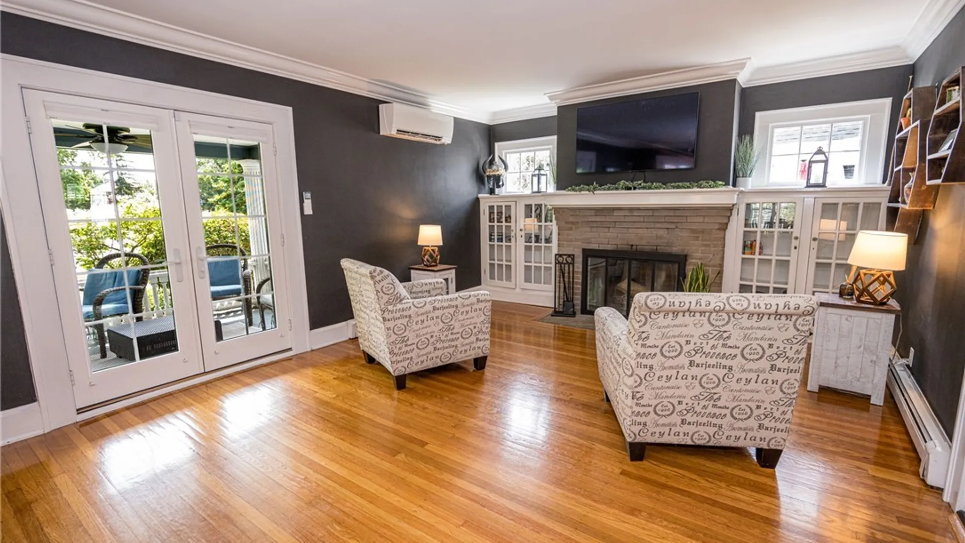Property at 8 North Drive, Buffalo, NY 14216 8