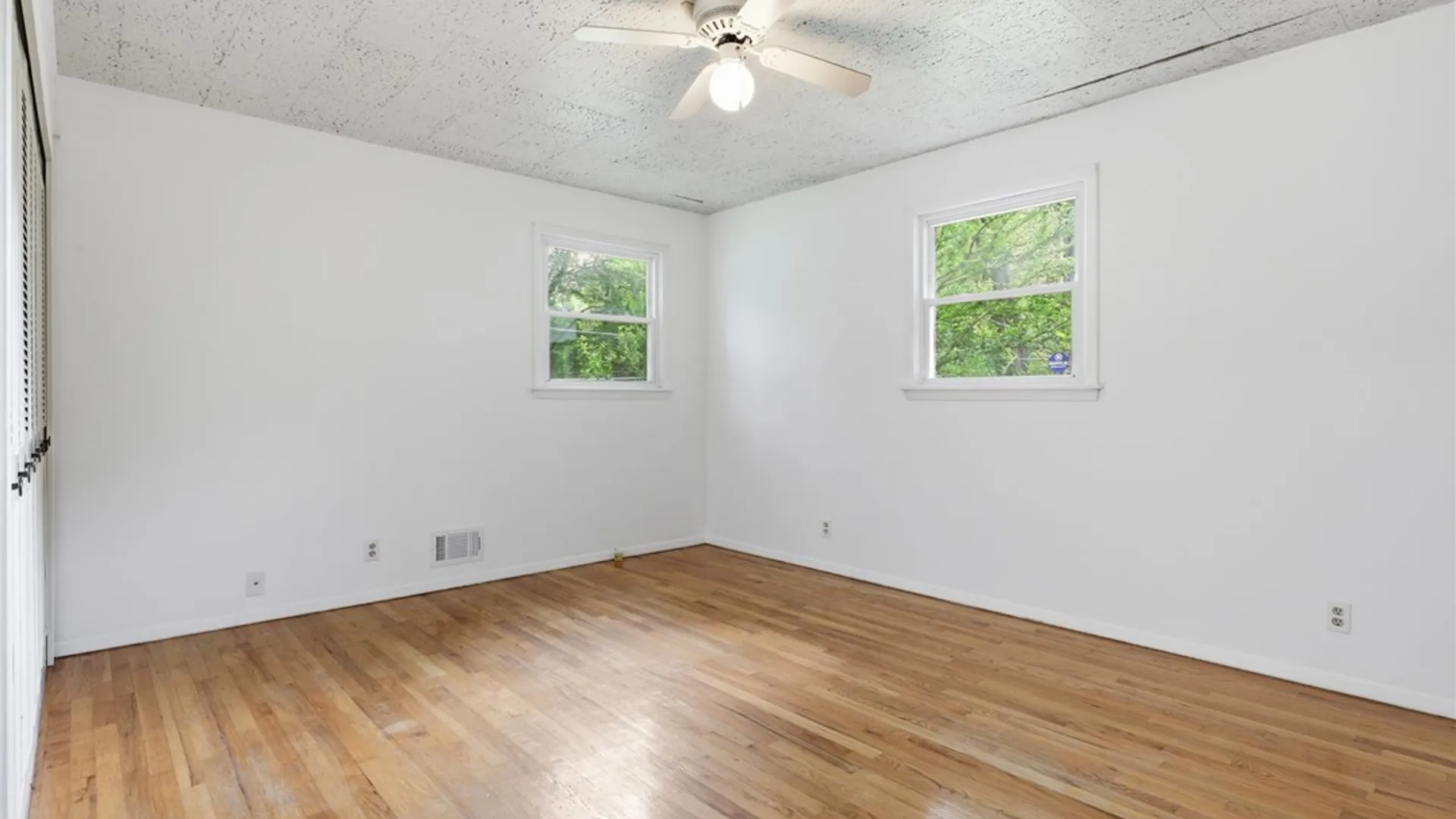 Property at 703-705 Holt Road, Webster, NY 14580 25