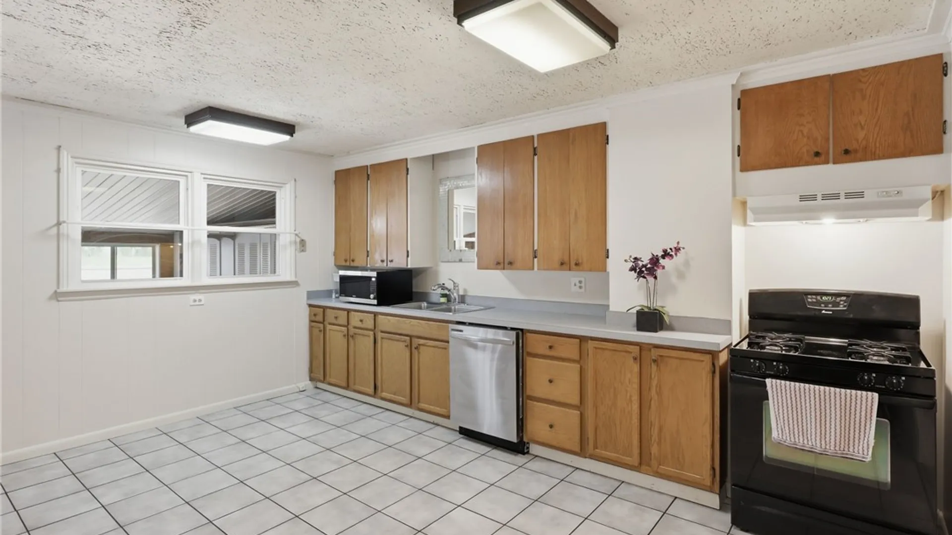 Property at 703-705 Holt Road, Webster, NY 14580 7