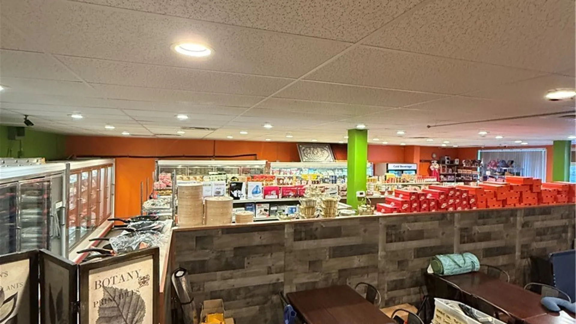 Property at 838 Niagara Falls Blvd Boulevard, Tonawanda, NY 14223 2
