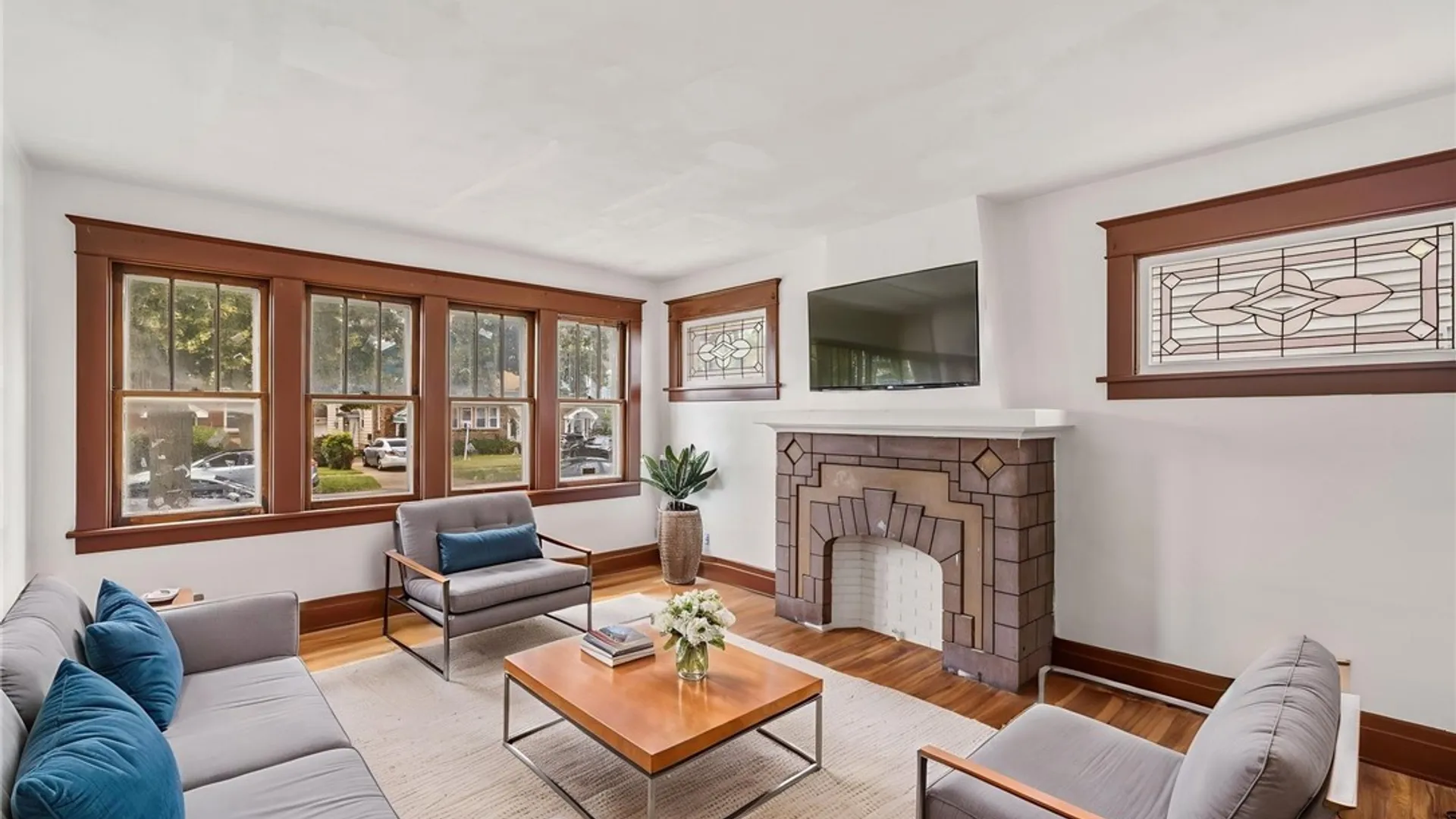 Property at 220 Davidson Avenue, Buffalo, NY 14215 9