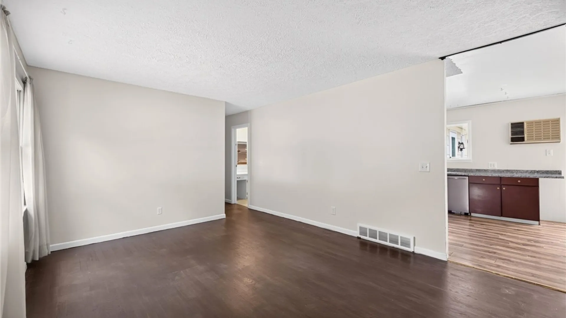 Property at 160 Sherwood Drive, Parma, NY 14468 8