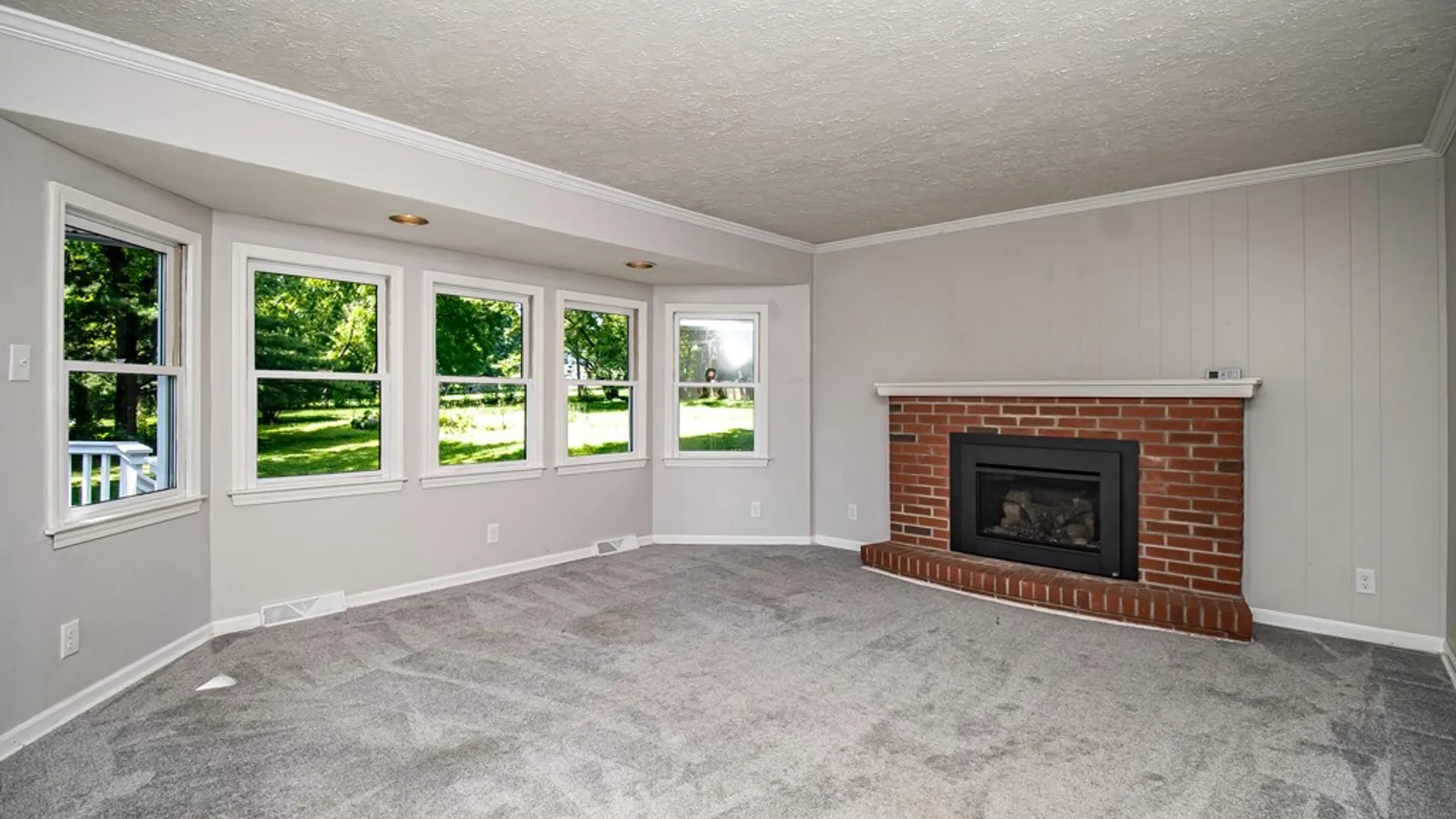 Property at 4877 Edgeworth Drive, Manlius, NY 13104 14