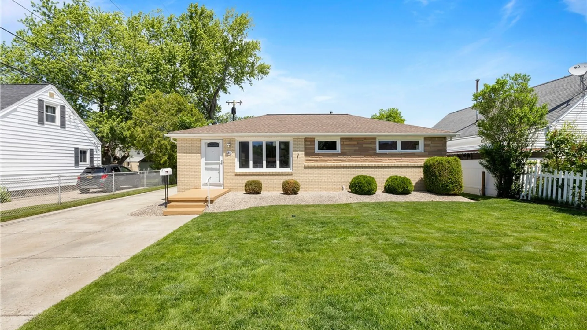 Property at 30 Benson Drive, Lancaster, NY 14086 3