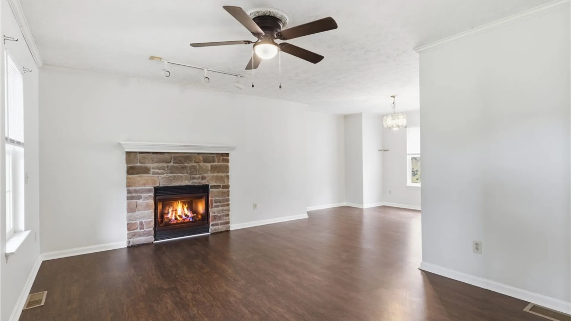 Property at 47 Alton Way, Henrietta, NY 14586 2