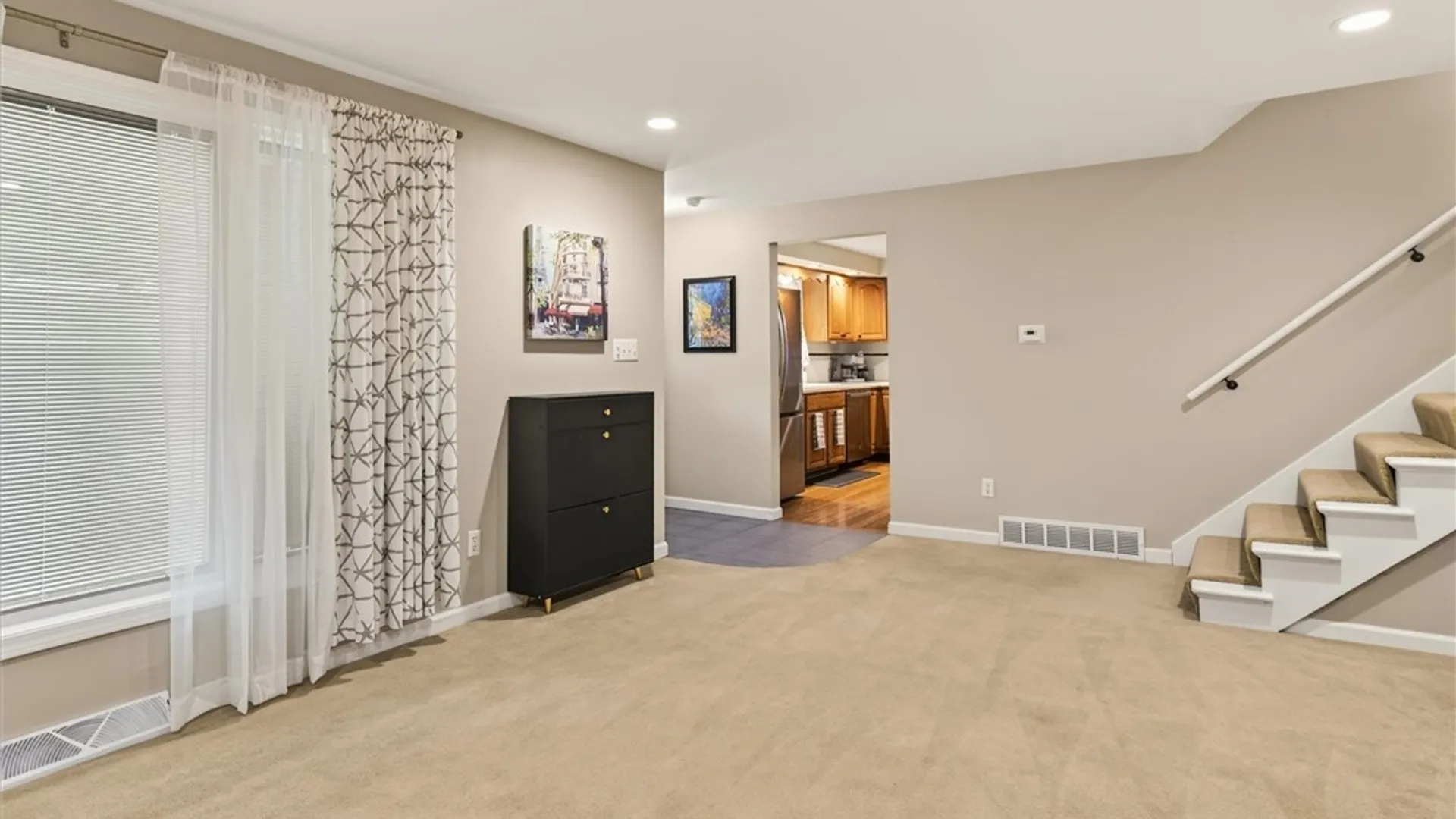 Property at 114 Chateau Court, Cheektowaga, NY 14043 12