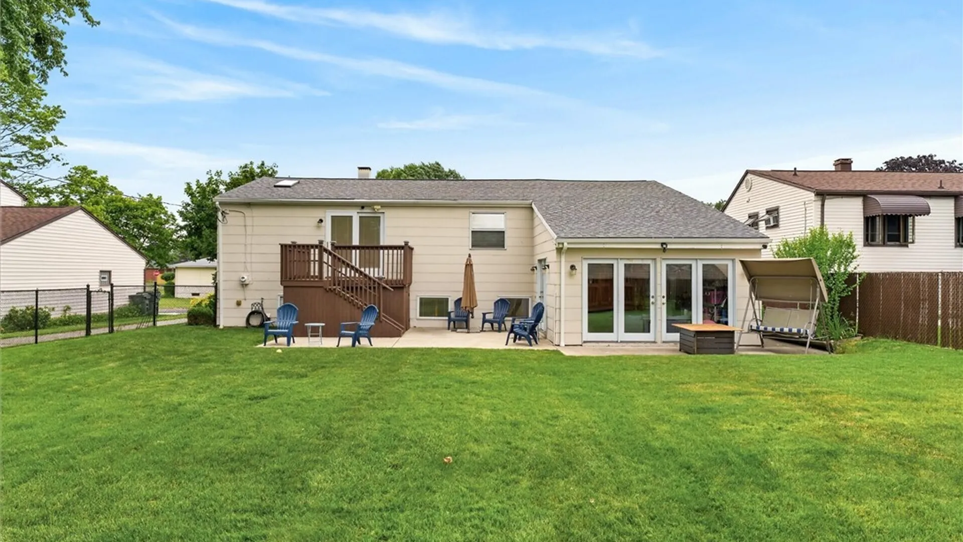 Property at 114 Chateau Court, Cheektowaga, NY 14043 34
