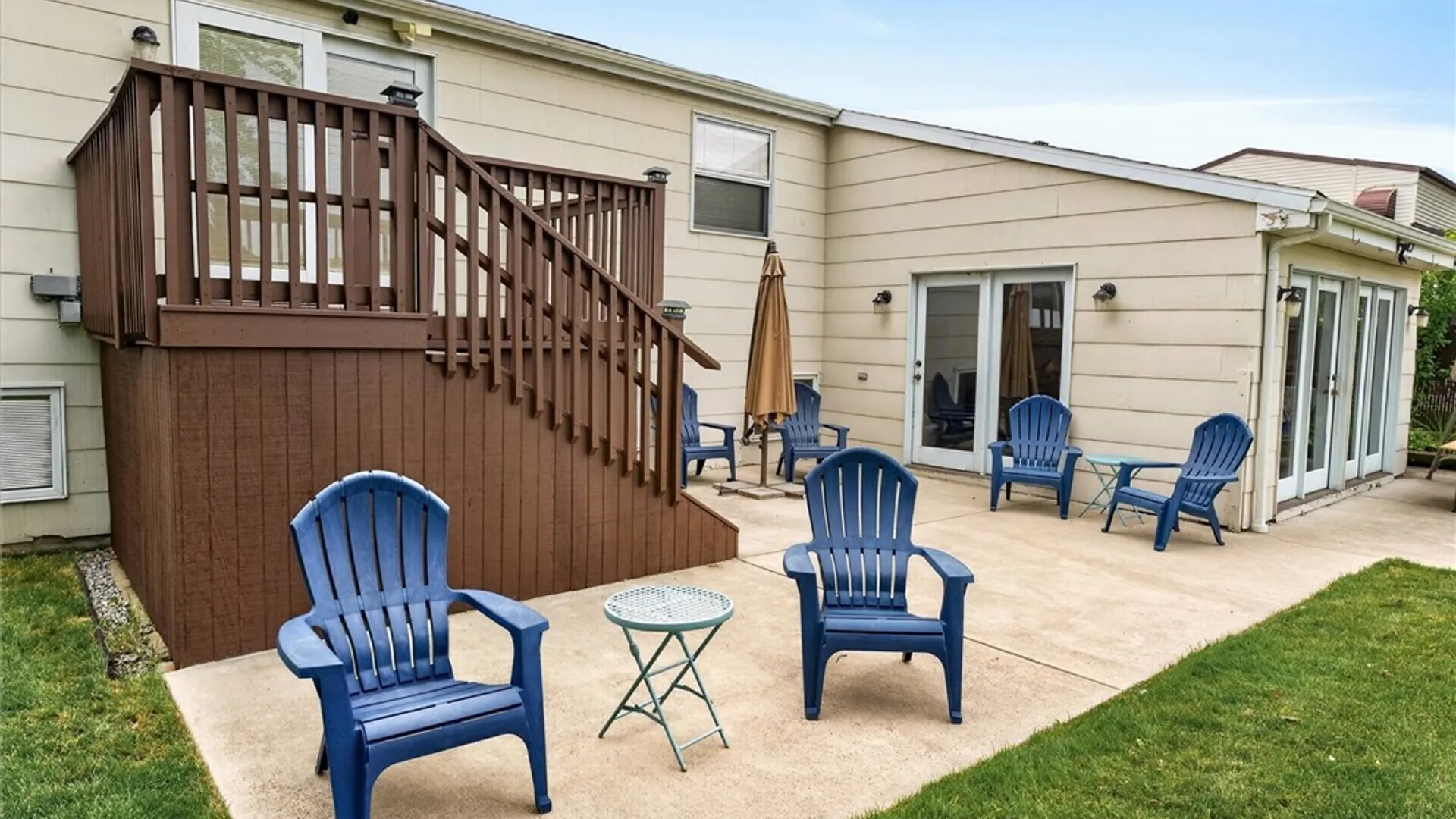 Property at 114 Chateau Court, Cheektowaga, NY 14043 4