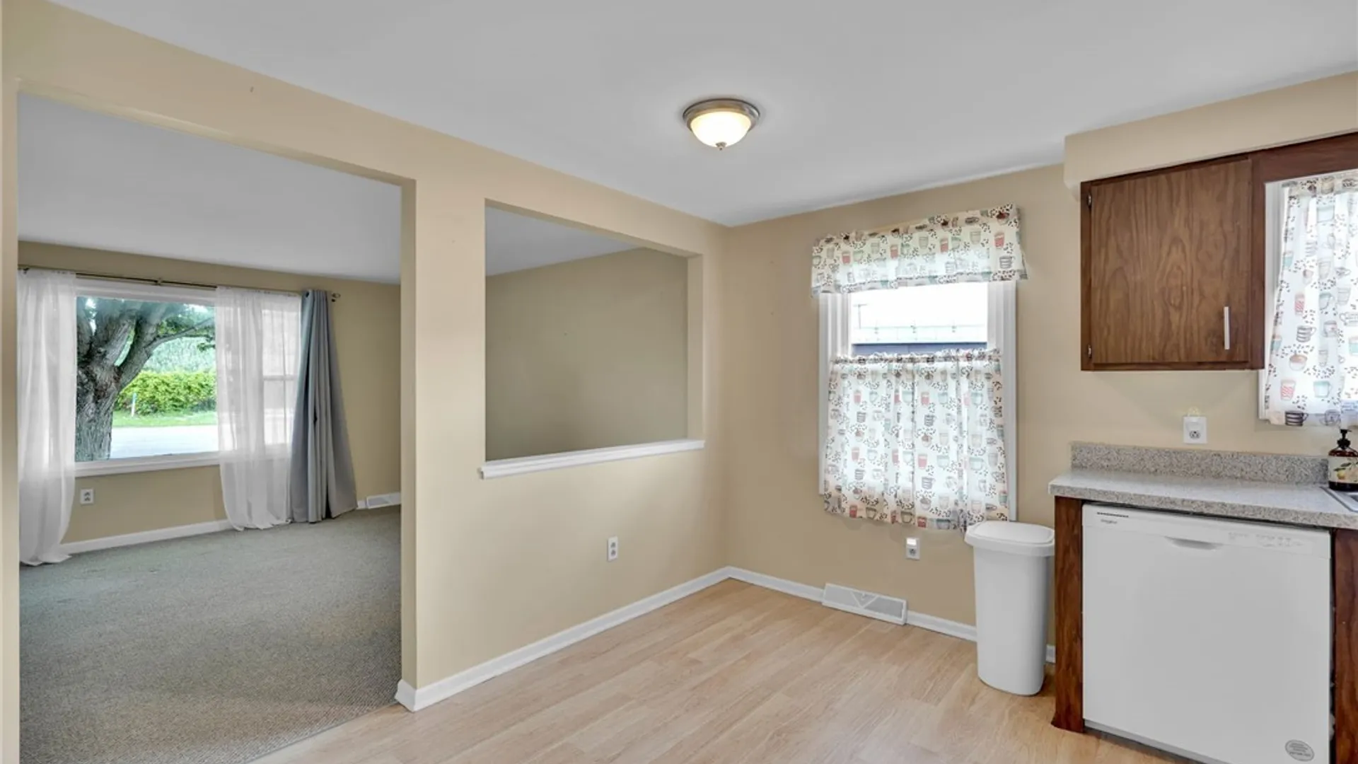 Property at 590 Potters Road, West Seneca, NY 14224 10