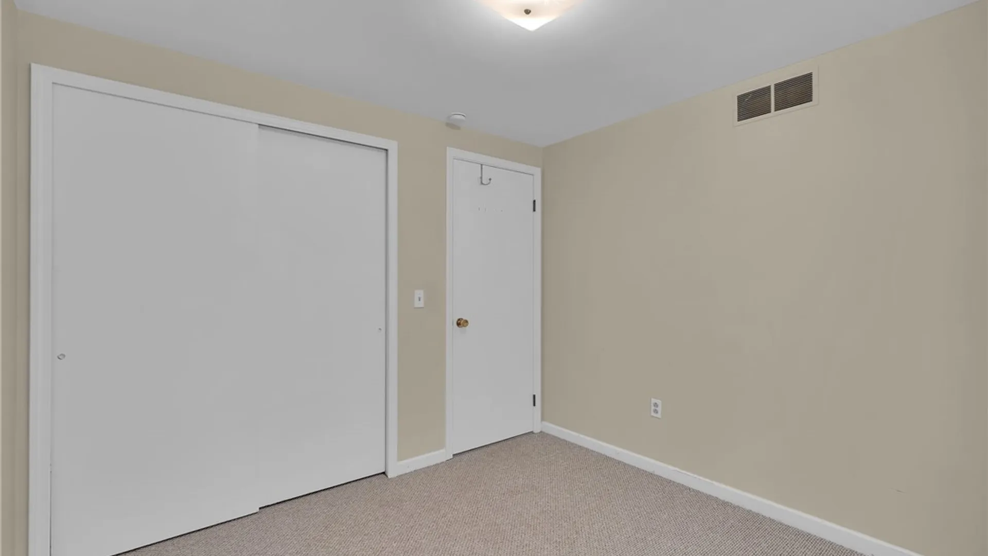 Property at 590 Potters Road, West Seneca, NY 14224 20