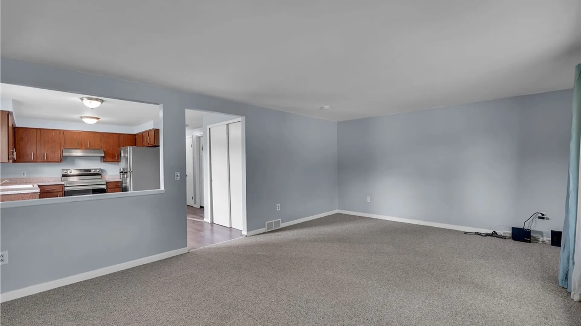 Property at 590 Potters Road, West Seneca, NY 14224 24