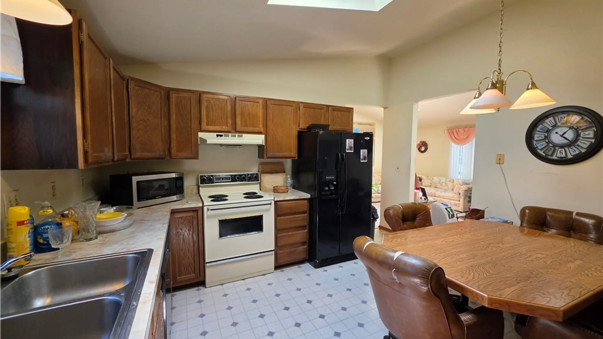 Property at 7698 Dominion Parkway, Clay, NY 13090 19