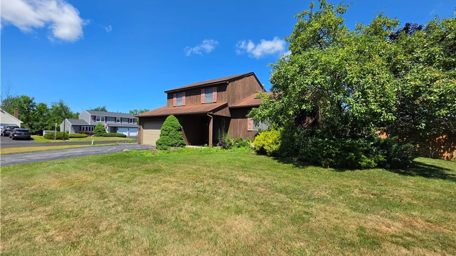 Property at 7698 Dominion Parkway, Clay, NY 13090 2