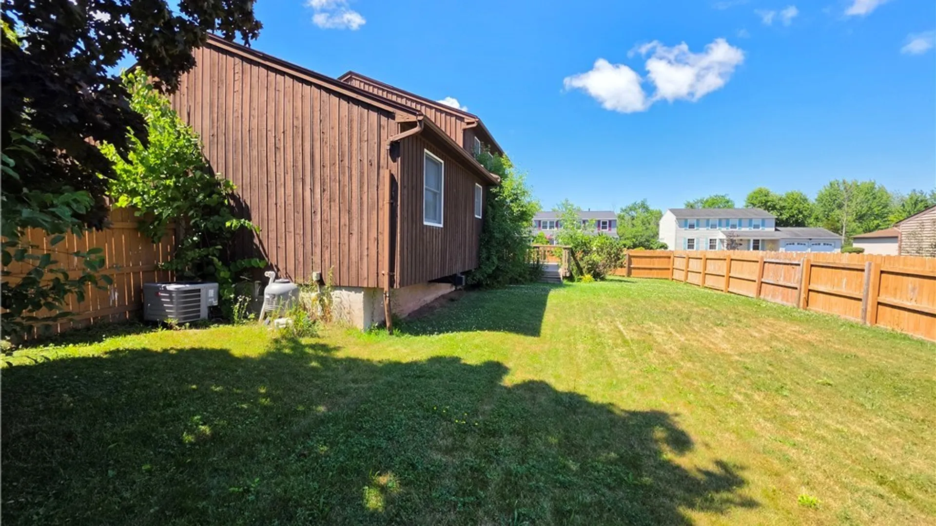 Property at 7698 Dominion Parkway, Clay, NY 13090 5