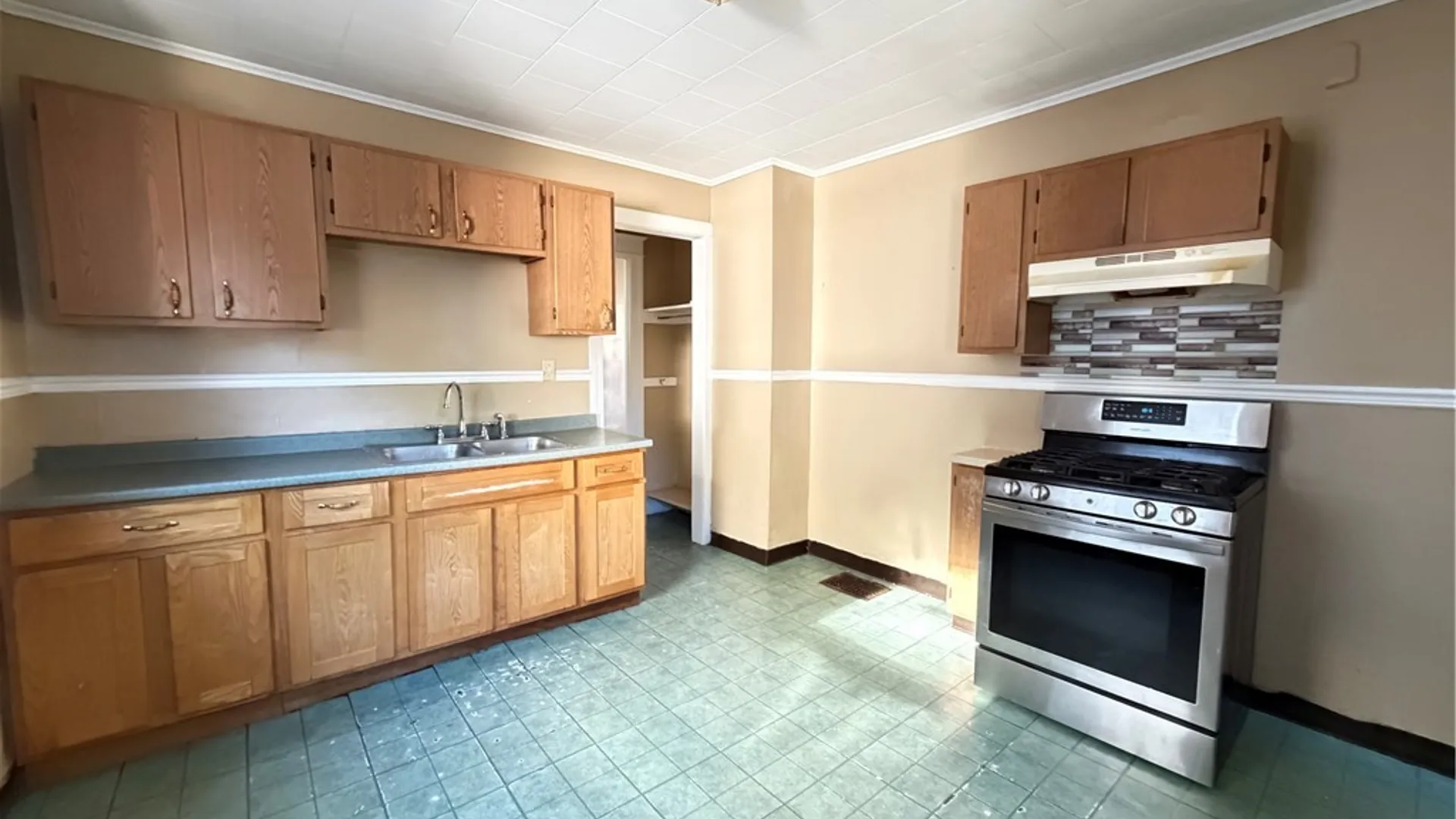 Property at 220 Electric Avenue, Rochester, NY 14613 14
