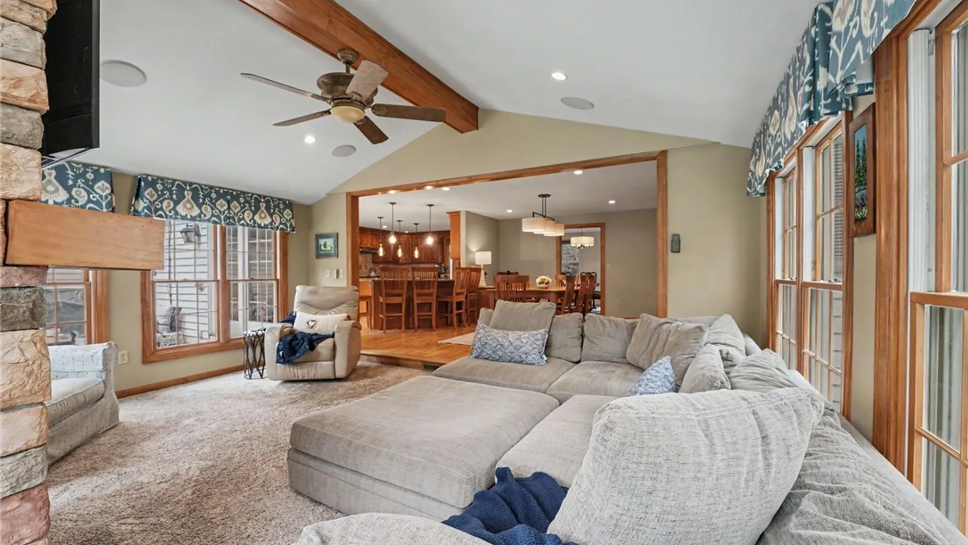 Property at 70 Briarhill Road, Amherst, NY 14221 10