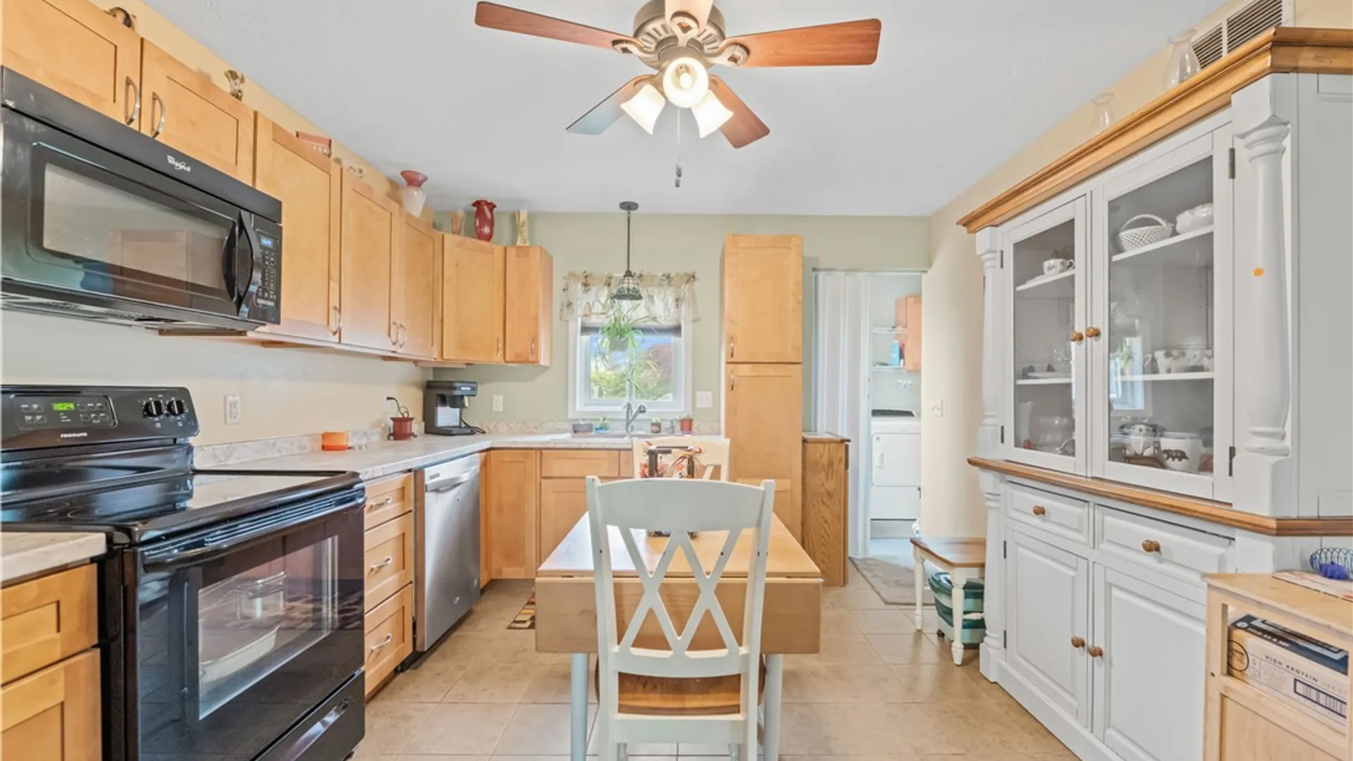Property at 1296 Lakeville Lane, Webster, NY 14580 17