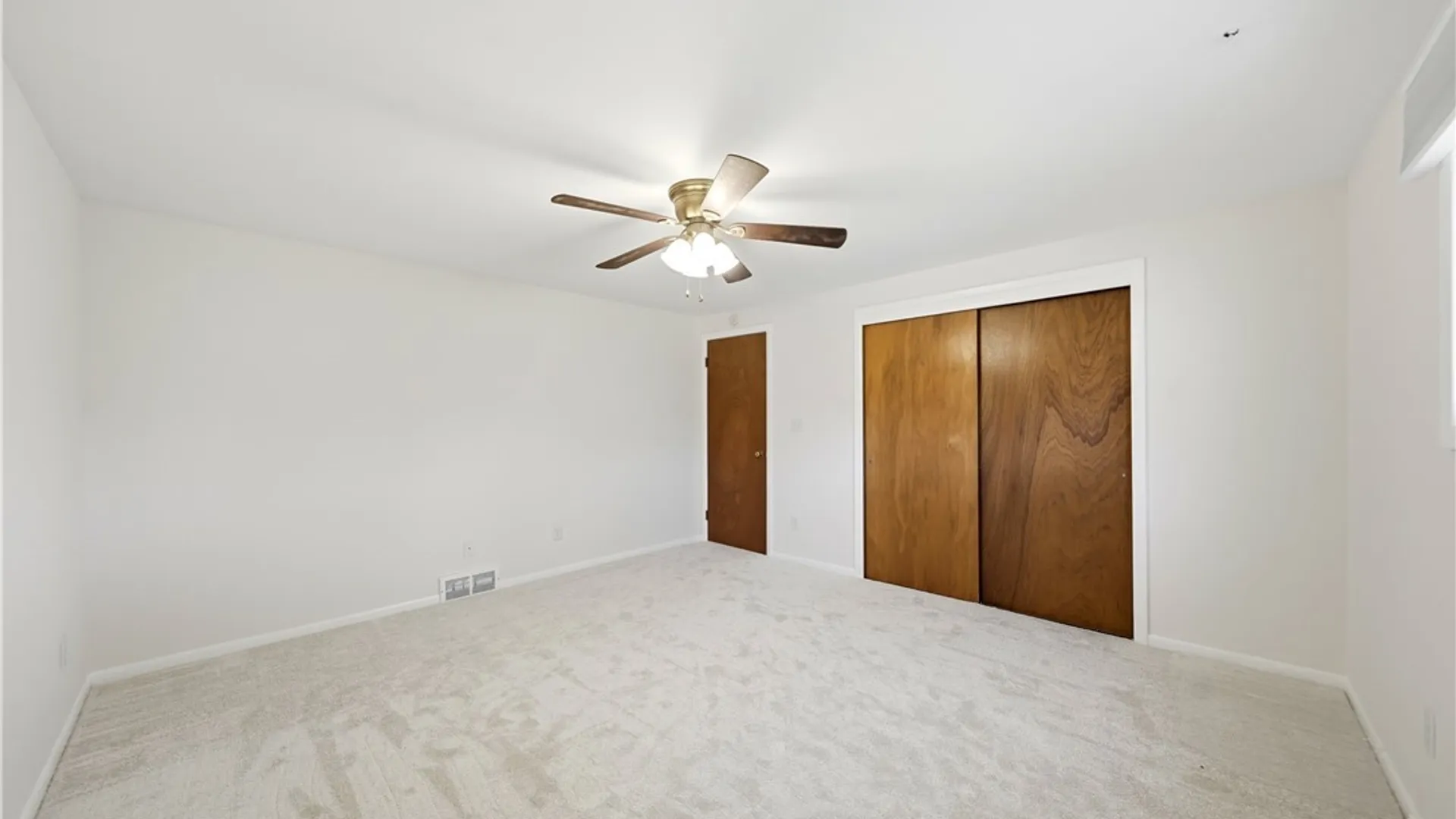 Property at 308 Patrice Terrace, Amherst, NY 14221 28