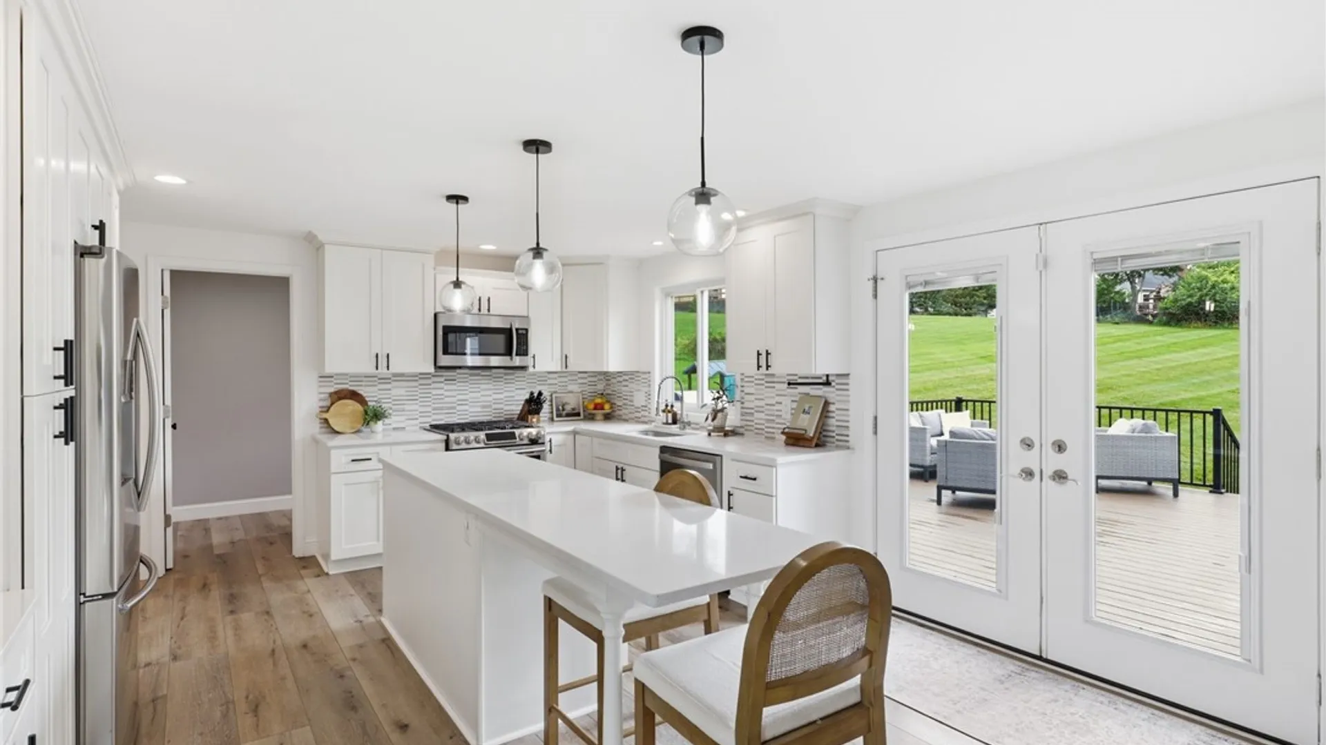 Property at 17 Lawton Drive, Pittsford, NY 14534 11