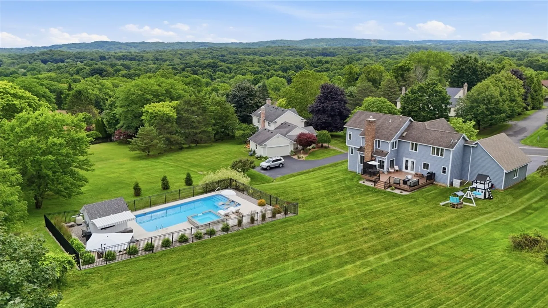 Property at 17 Lawton Drive, Pittsford, NY 14534 43