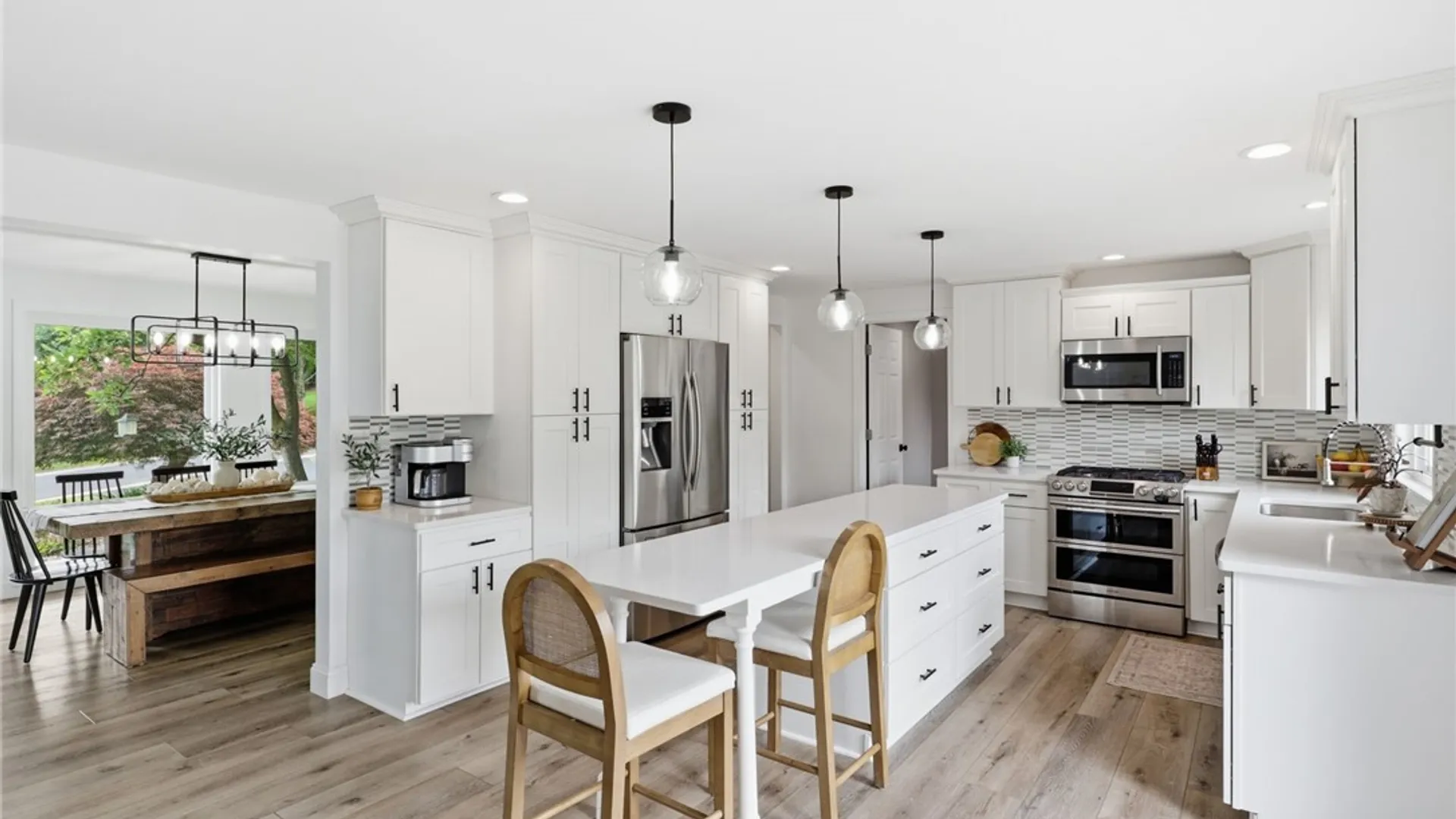 Property at 17 Lawton Drive, Pittsford, NY 14534 9