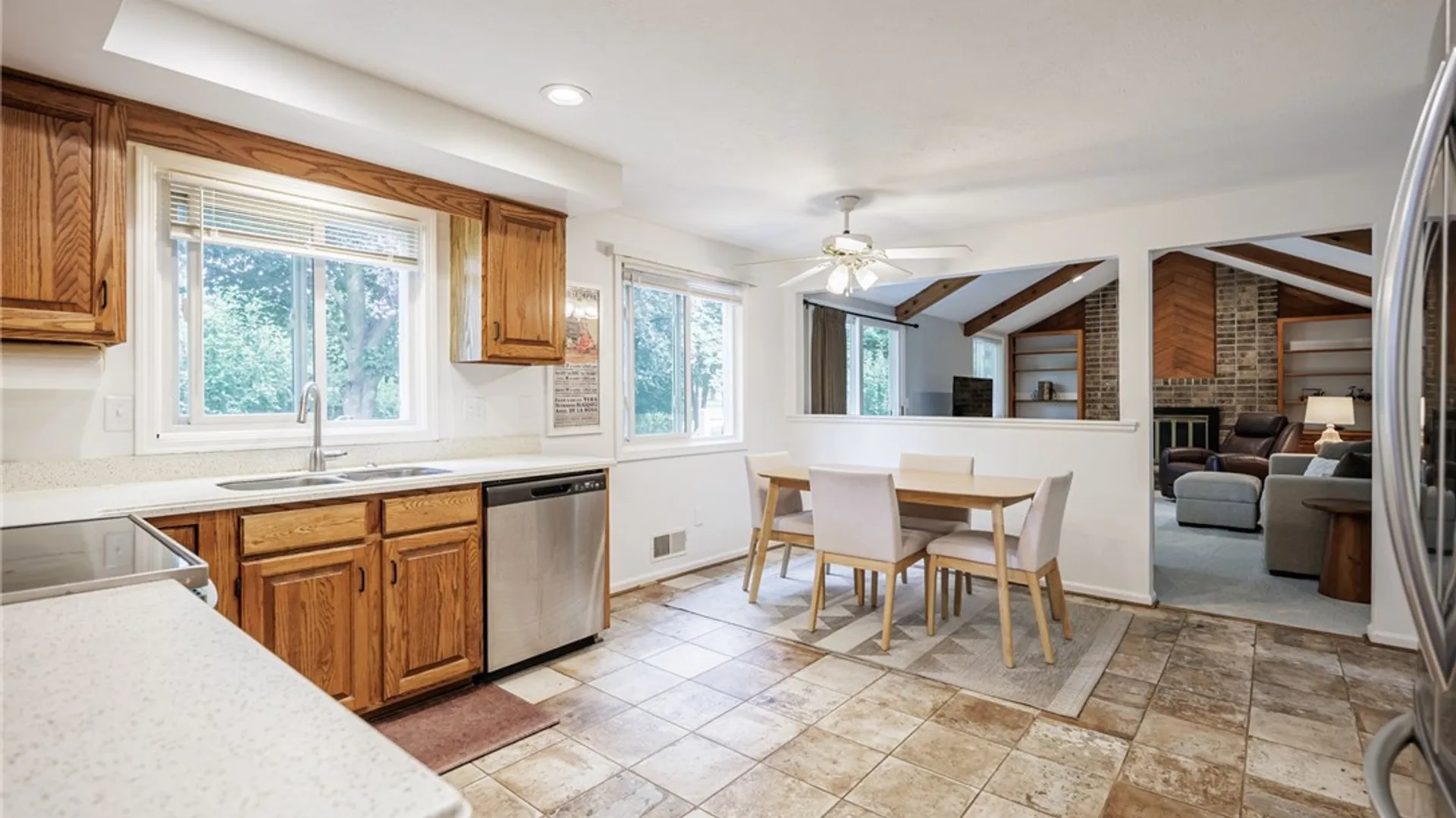 Property at 3 Random Knolls Drive, Penfield, NY 14526 15