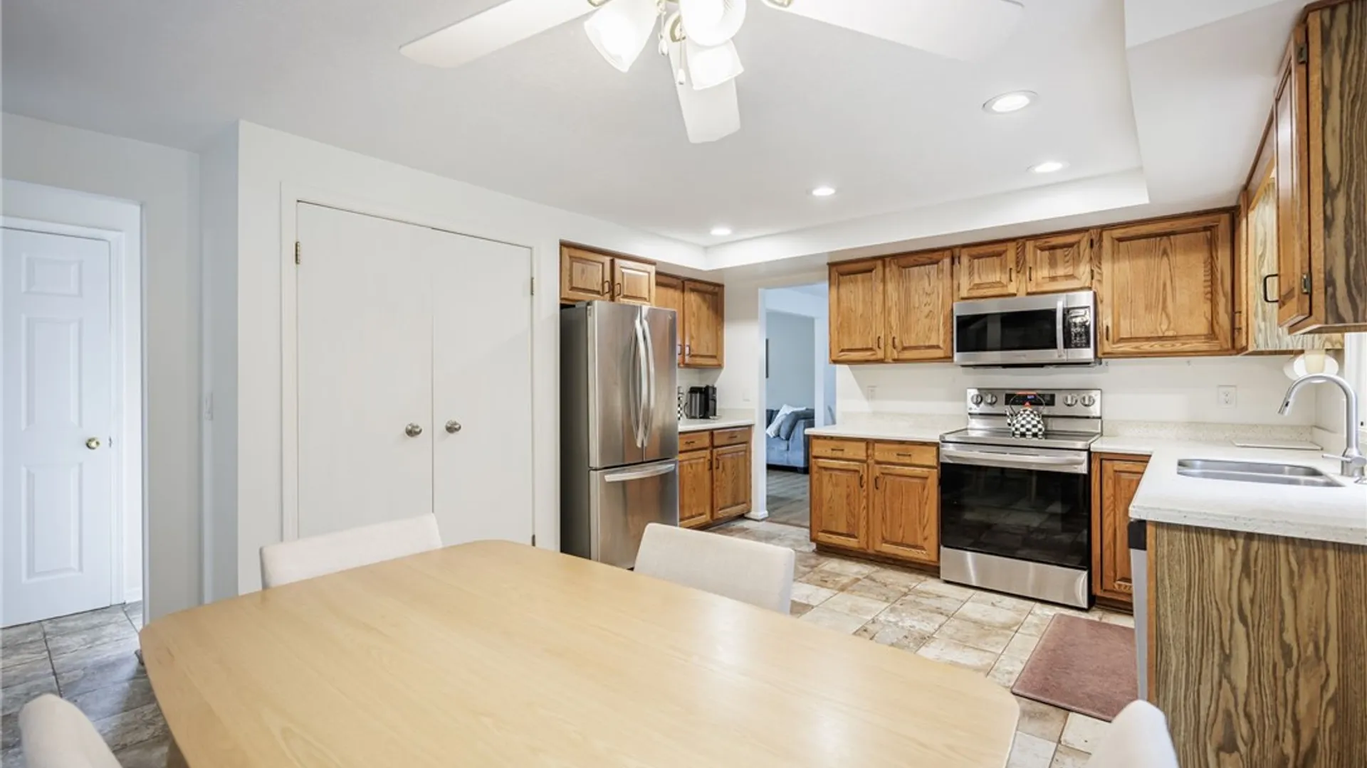 Property at 3 Random Knolls Drive, Penfield, NY 14526 19