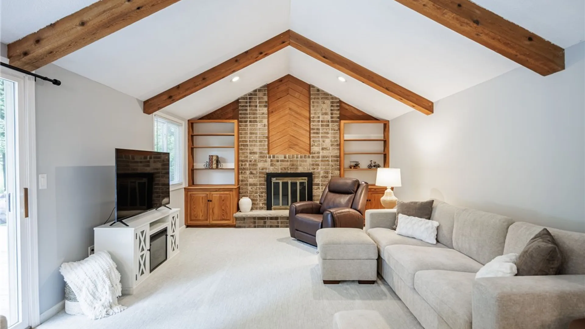 Property at 3 Random Knolls Drive, Penfield, NY 14526 22