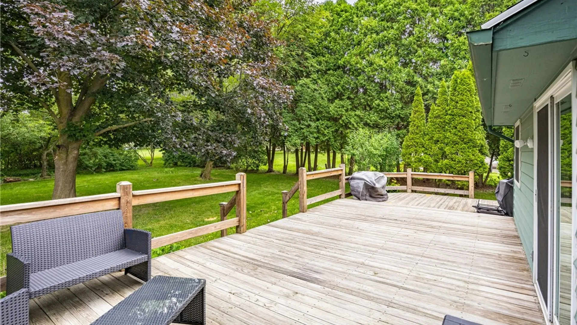 Property at 3 Random Knolls Drive, Penfield, NY 14526 6