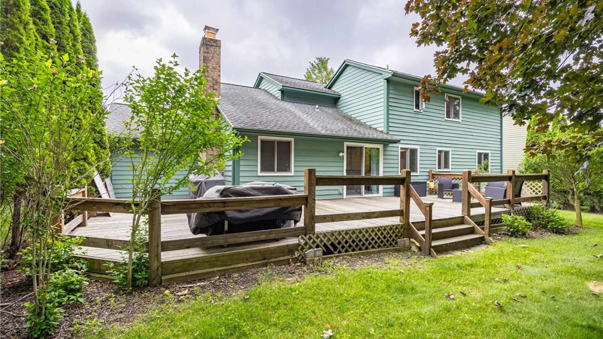 Property at 3 Random Knolls Drive, Penfield, NY 14526 7
