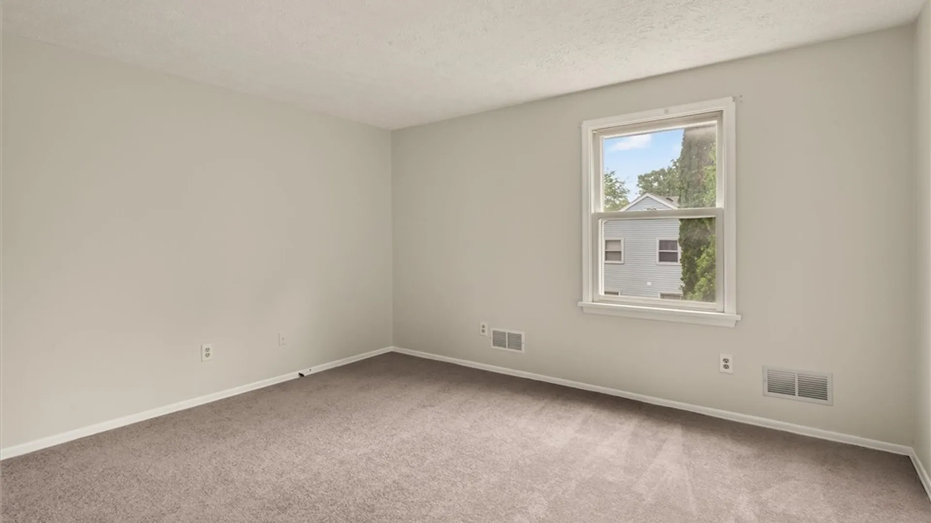 Property at 186 Wycliff Drive, Webster, NY 14580 23