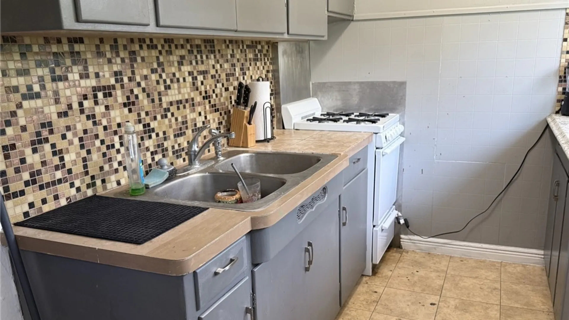 Property at 212 Broadhead Avenue, Jamestown, NY 14701 20