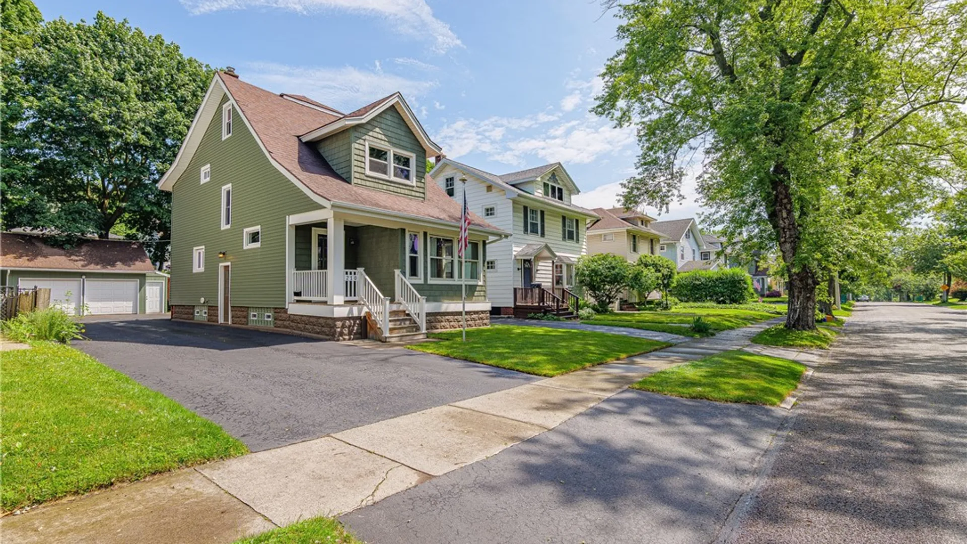 Property at 210 Laurelton Road, Irondequoit, NY 14609 49
