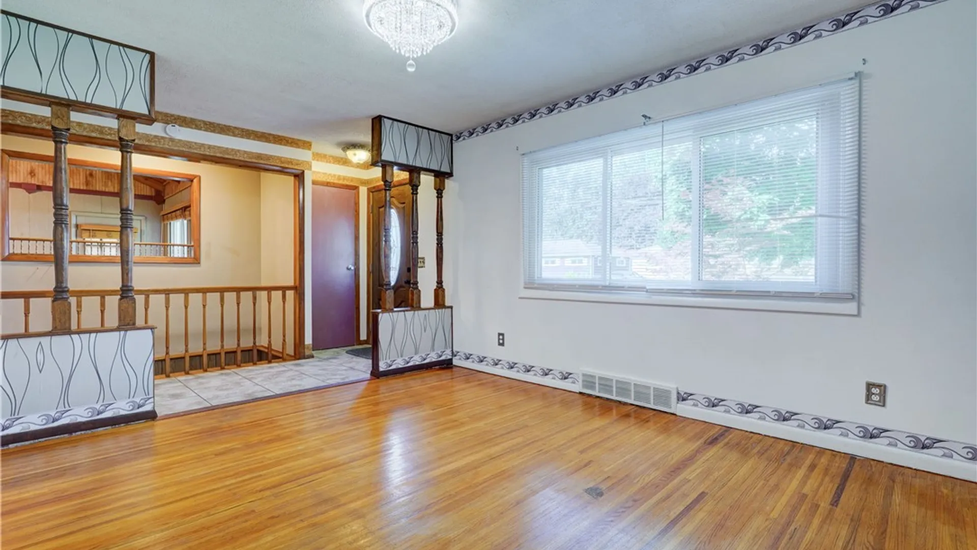 Property at 184 Bennett Avenue, Irondequoit, NY 14609 10