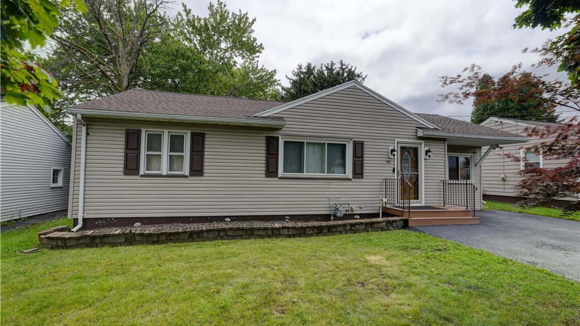Property at 184 Bennett Avenue, Irondequoit, NY 14609 3