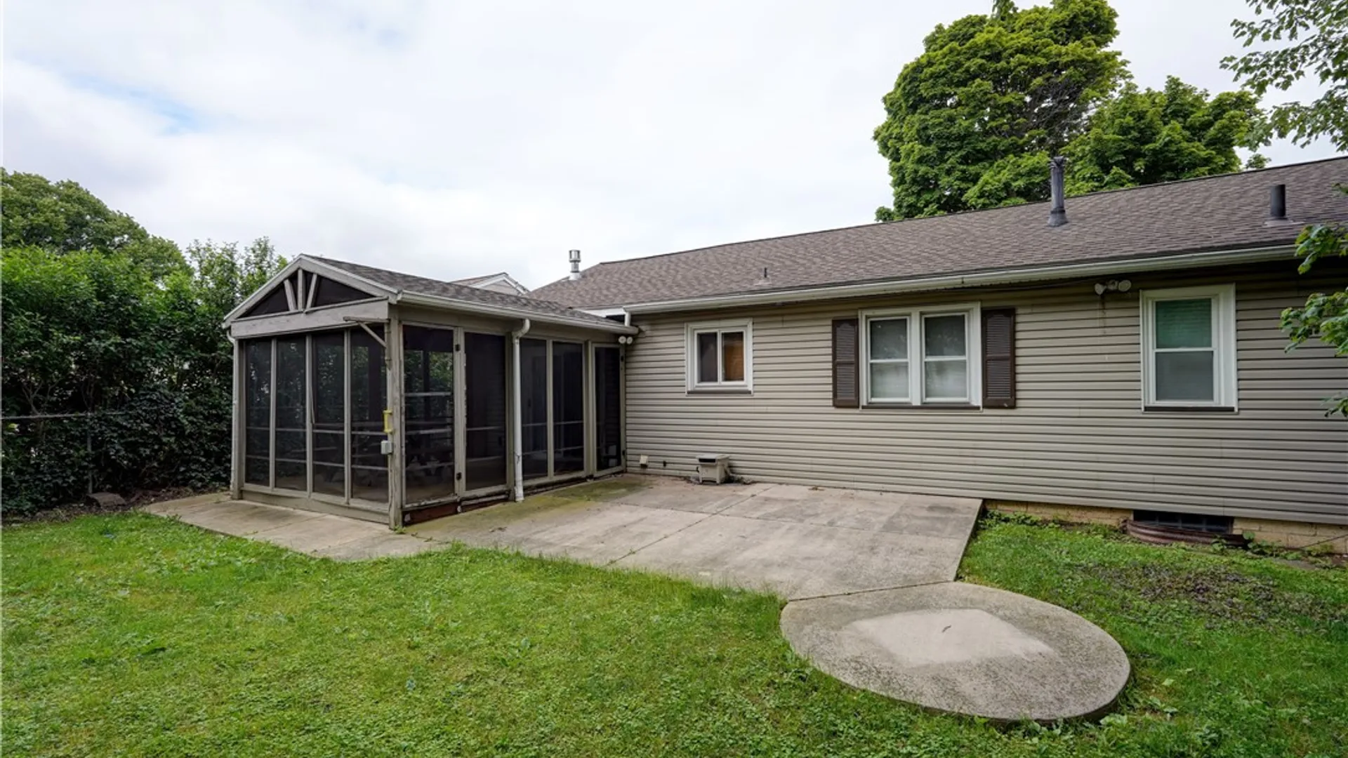 Property at 184 Bennett Avenue, Irondequoit, NY 14609 36