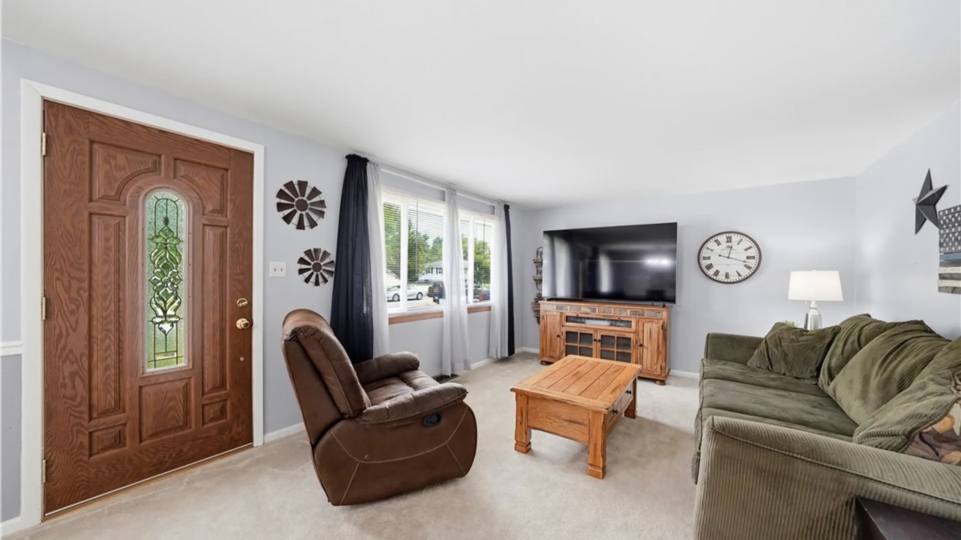 Property at 72 Greenmeadow Drive, West Seneca, NY 14224 26