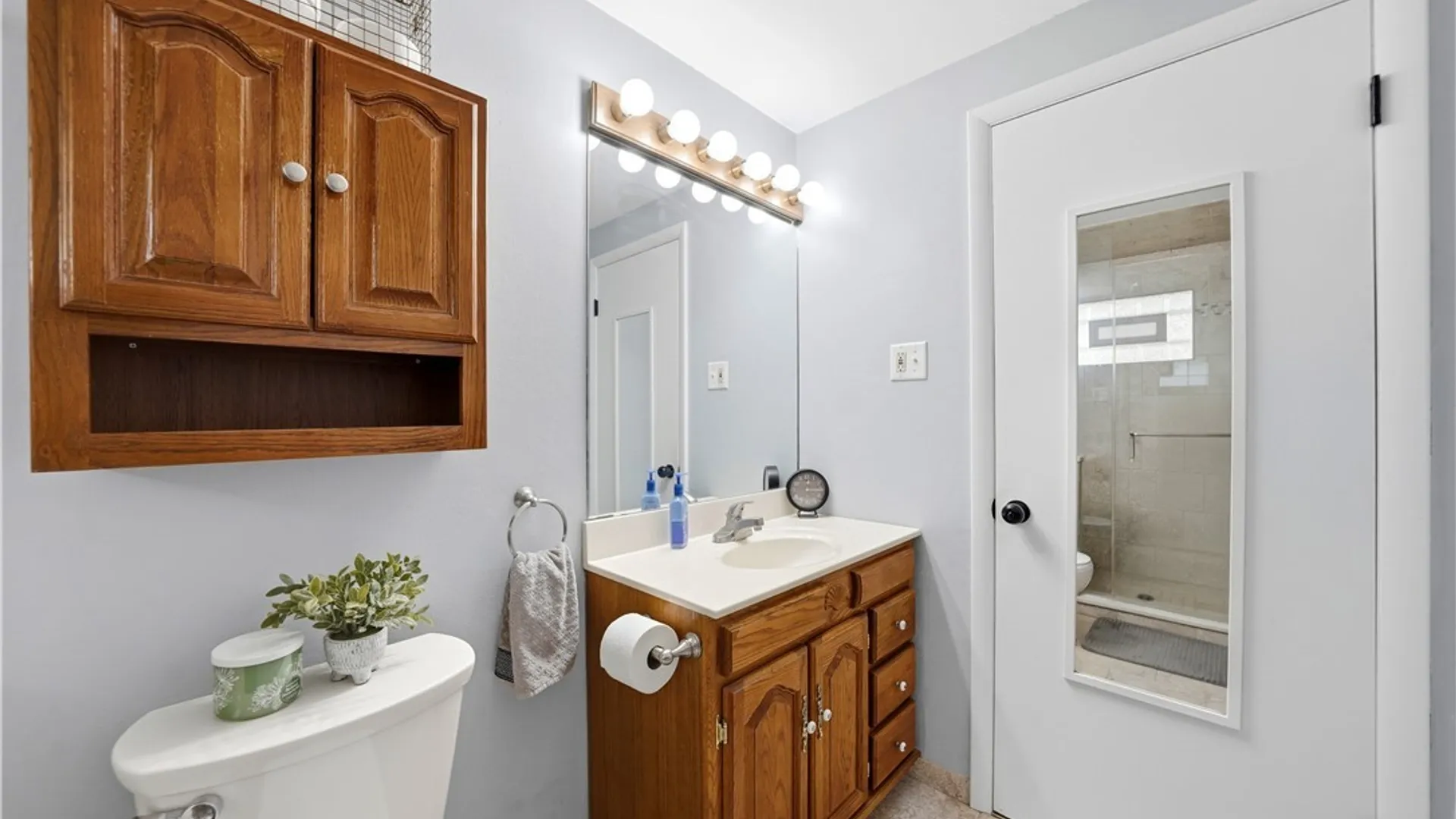 Property at 72 Greenmeadow Drive, West Seneca, NY 14224 38