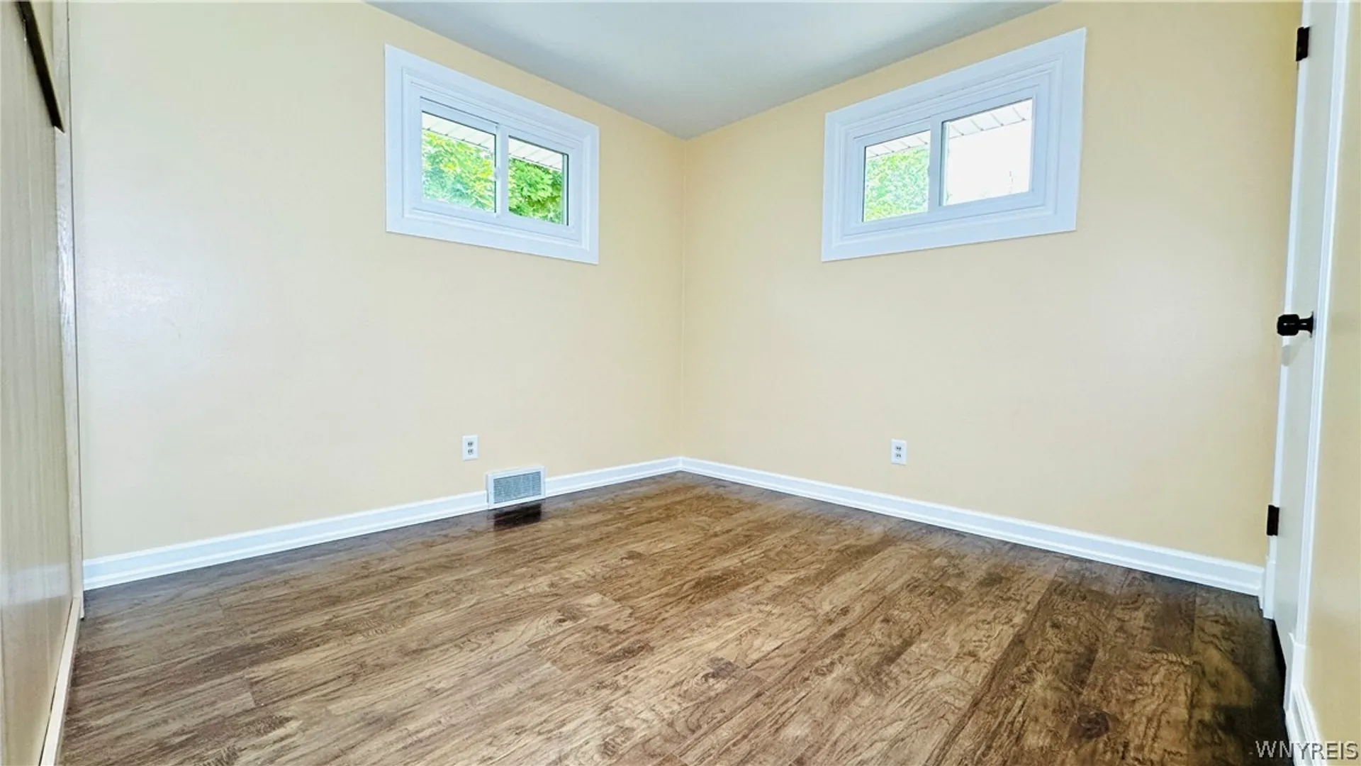 Property at 3402 Walnut Avenue, Niagara Falls, NY 14301 26