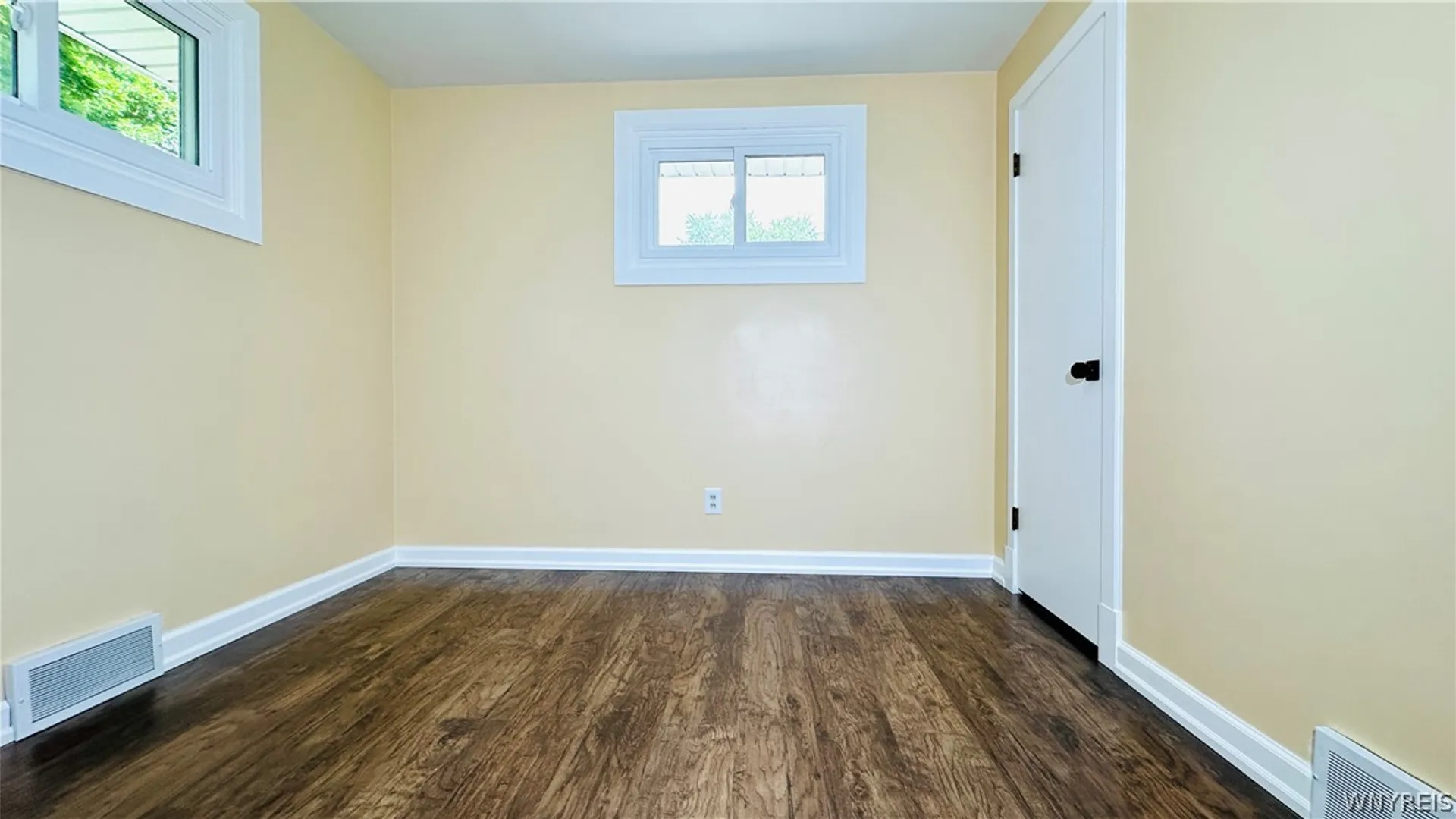 Property at 3402 Walnut Avenue, Niagara Falls, NY 14301 29