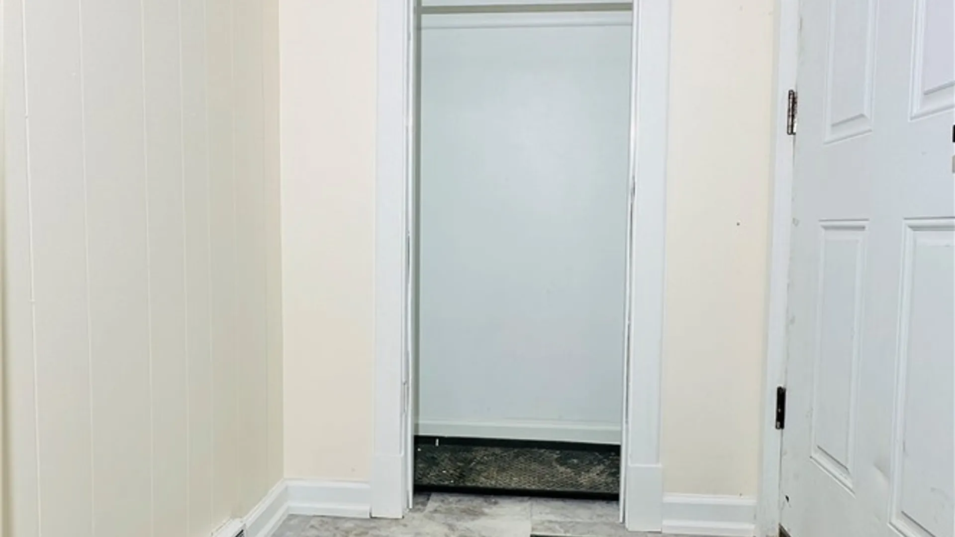 Property at 3402 Walnut Avenue, Niagara Falls, NY 14301 5