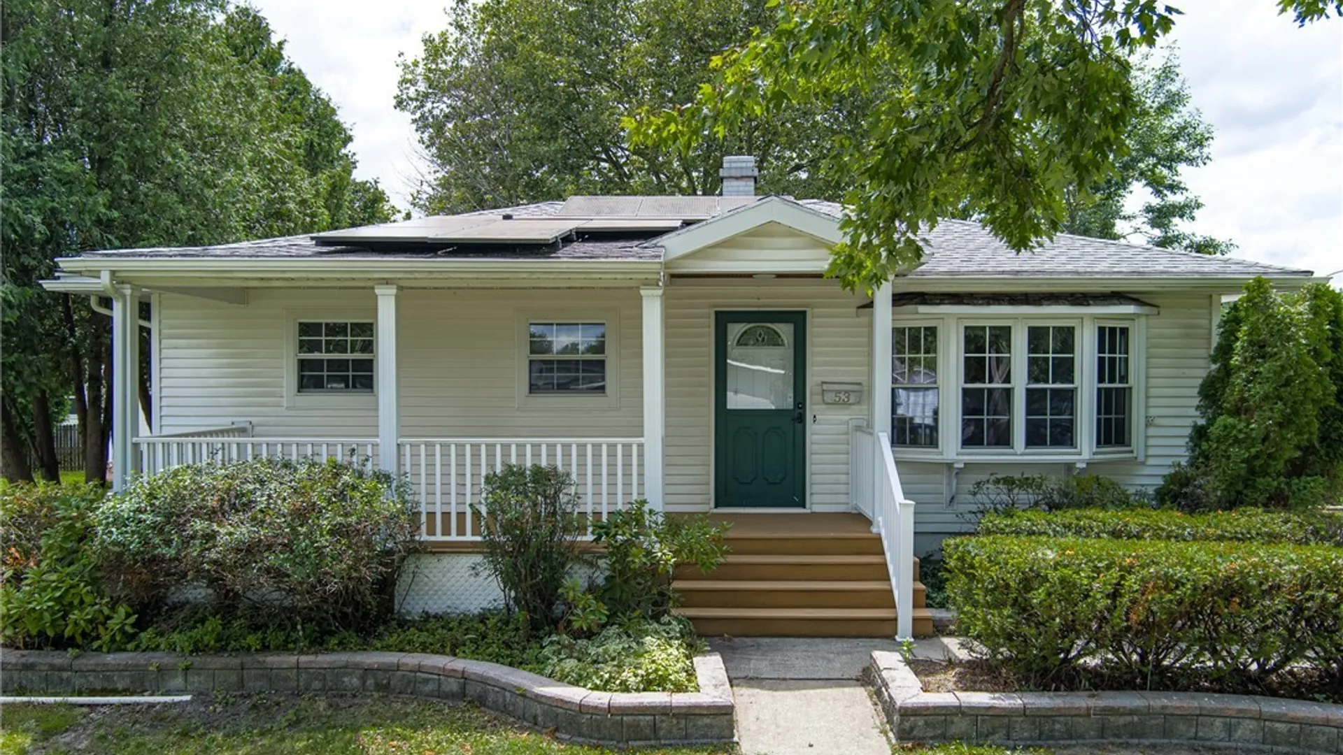 Property at 53 Follette Lane, Tonawanda, NY 14150 2