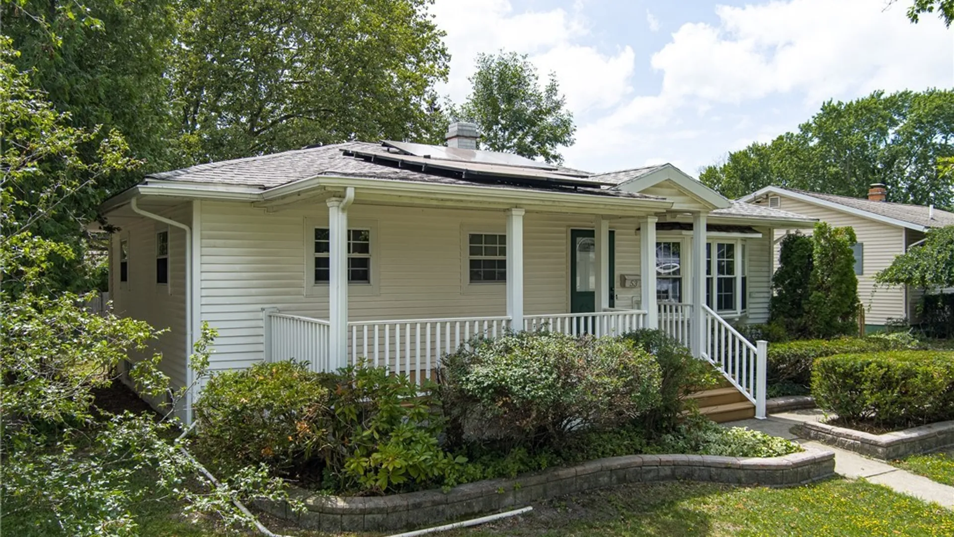 Property at 53 Follette Lane, Tonawanda, NY 14150 3