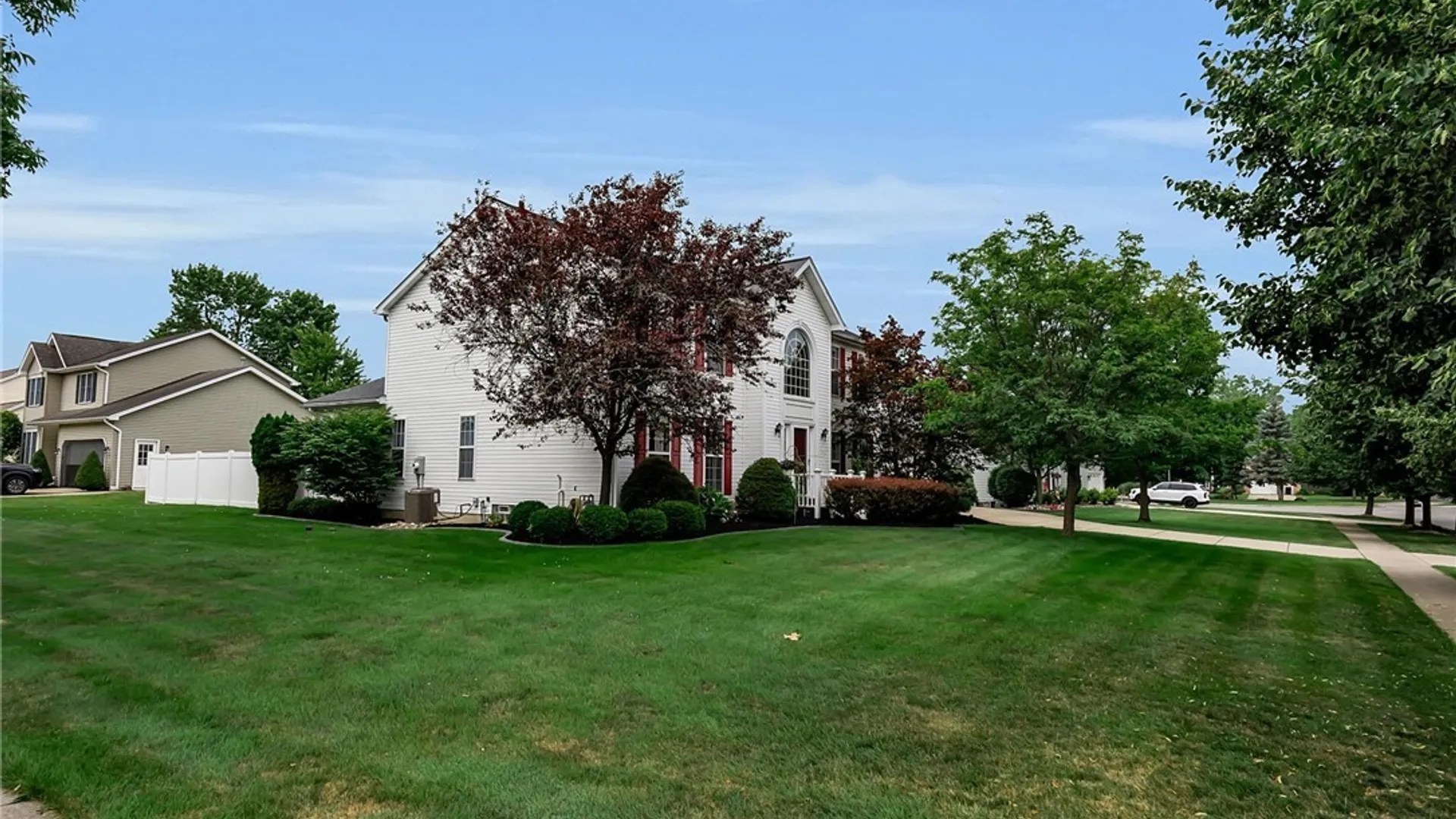 Property at 41 Creekwood Drive, Lancaster, NY 14086 3
